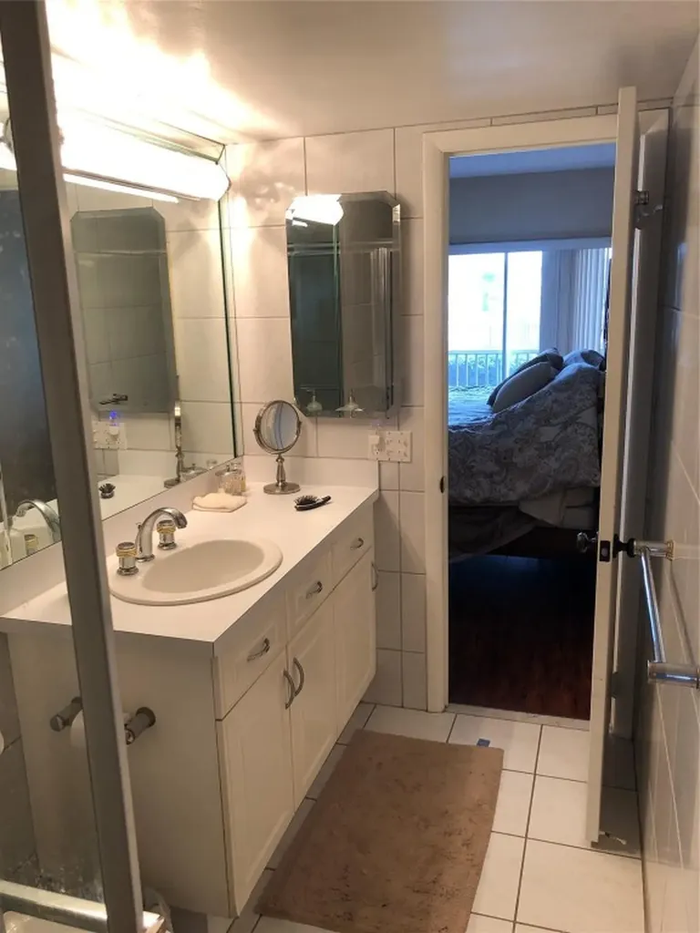 400 N Federal Highway Deerfield Beach FL 33441