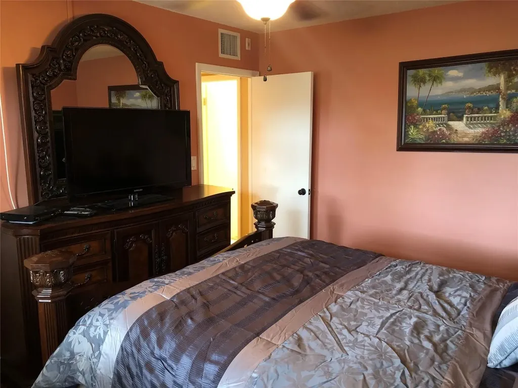 400 N Federal Highway Deerfield Beach FL 33441