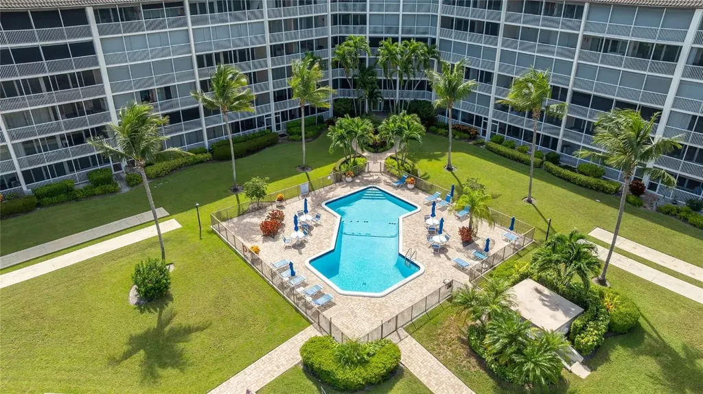 400 N Federal Highway Deerfield Beach FL 33441