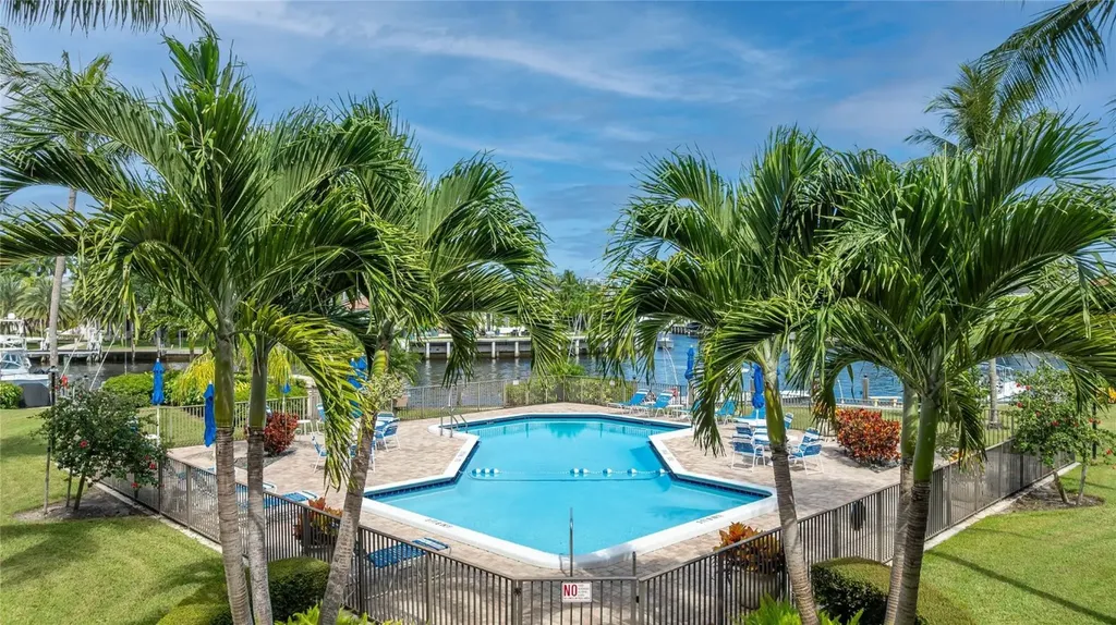 400 N Federal Highway Deerfield Beach FL 33441
