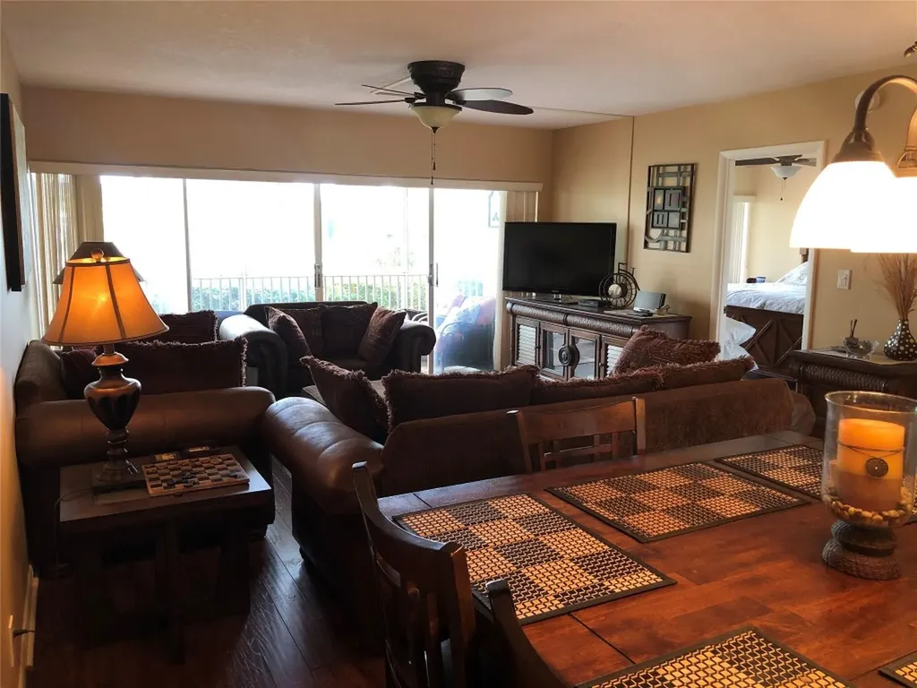 400 N Federal Highway Deerfield Beach FL 33441