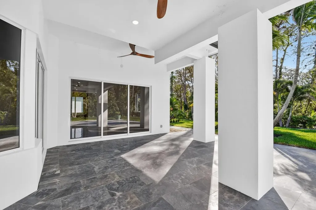 6401 Park Lane W Lake Worth FL 33449