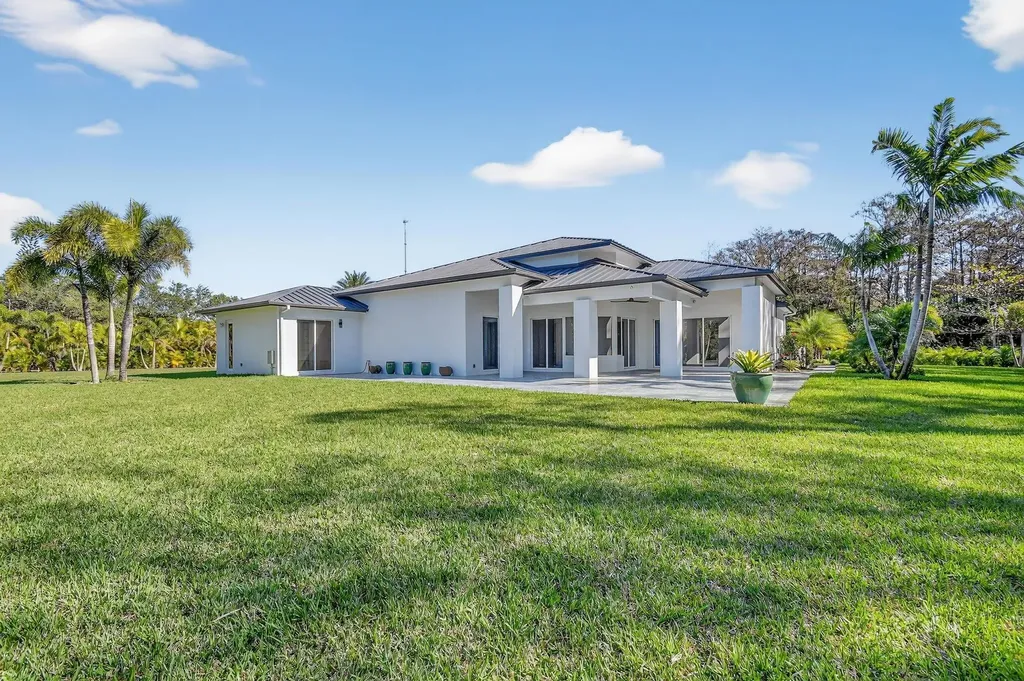6401 Park Lane W Lake Worth FL 33449