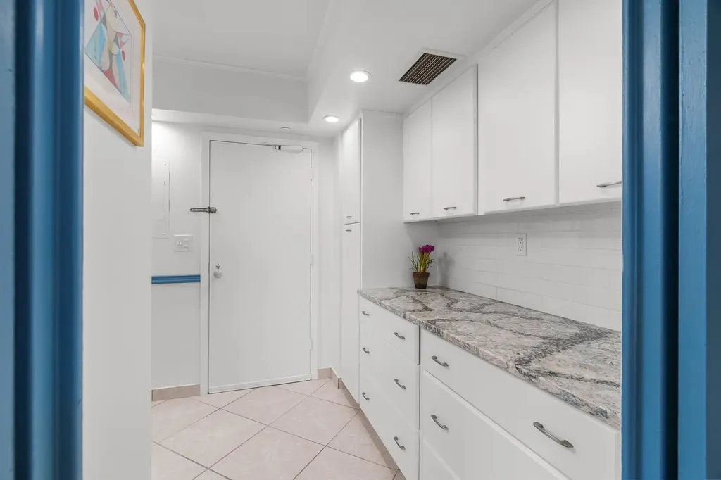 3333 NE 34th Street Fort Lauderdale FL 33308