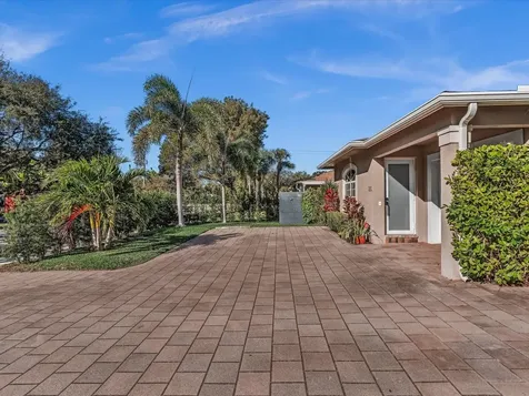 2807 Frederick Boulevard Delray Beach FL 33483