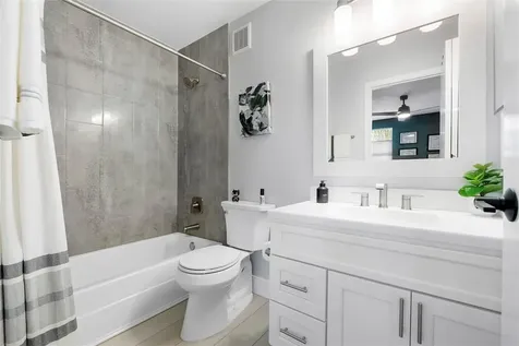 9816 NW 56th Place Coral Springs FL 33076