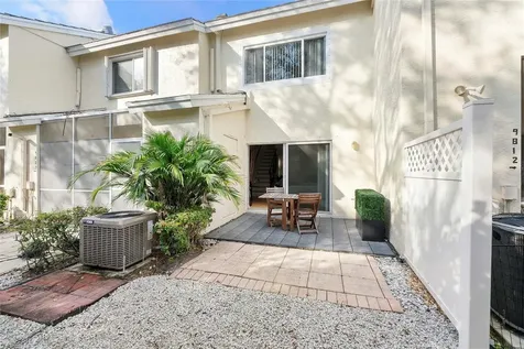 9816 NW 56th Place Coral Springs FL 33076