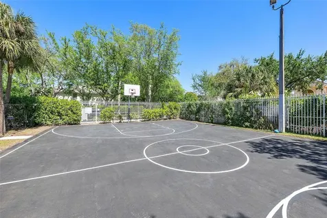 9816 NW 56th Place Coral Springs FL 33076