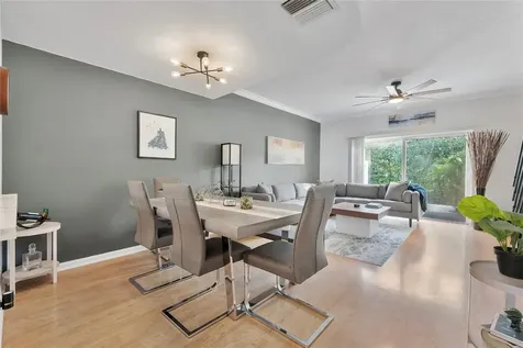 9816 NW 56th Place Coral Springs FL 33076