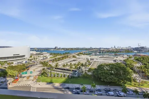 398 NE 5th Street Miami FL 33132