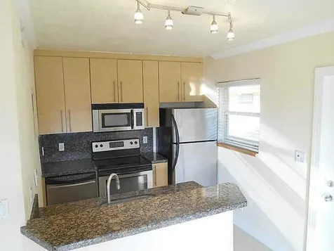 811 NE 14th Place Fort Lauderdale FL 33304