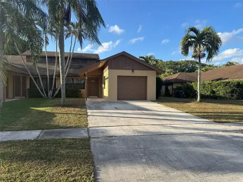 12449 Guilford Way Wellington FL 33414