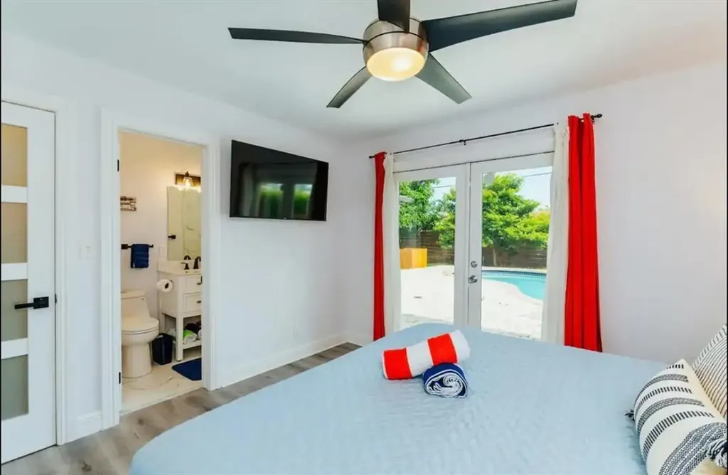 2521 NE 51st Street Lighthouse Point FL 33064