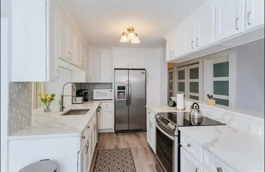 2521 NE 51st Street Lighthouse Point FL 33064