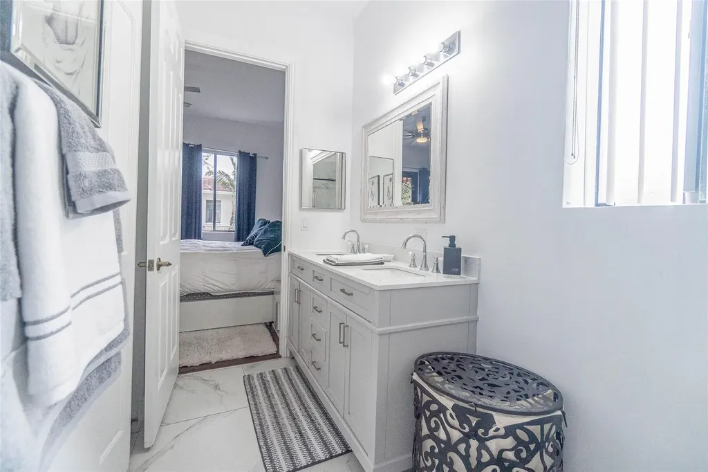 2514 Venetian Court Boynton Beach FL 33426