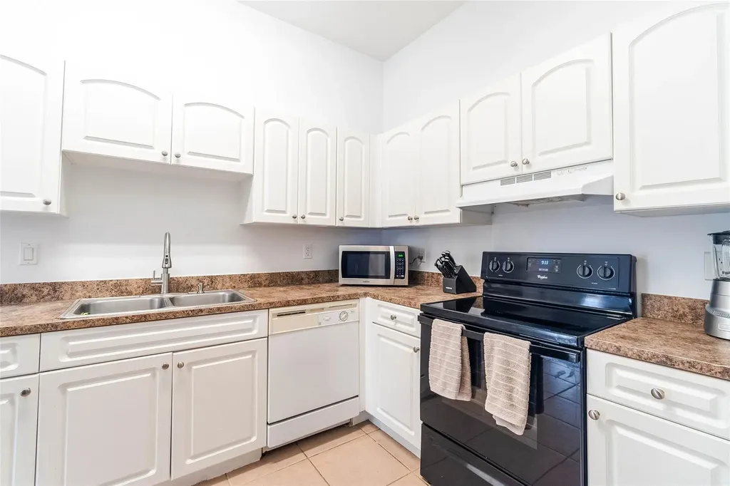 2514 Venetian Court Boynton Beach FL 33426