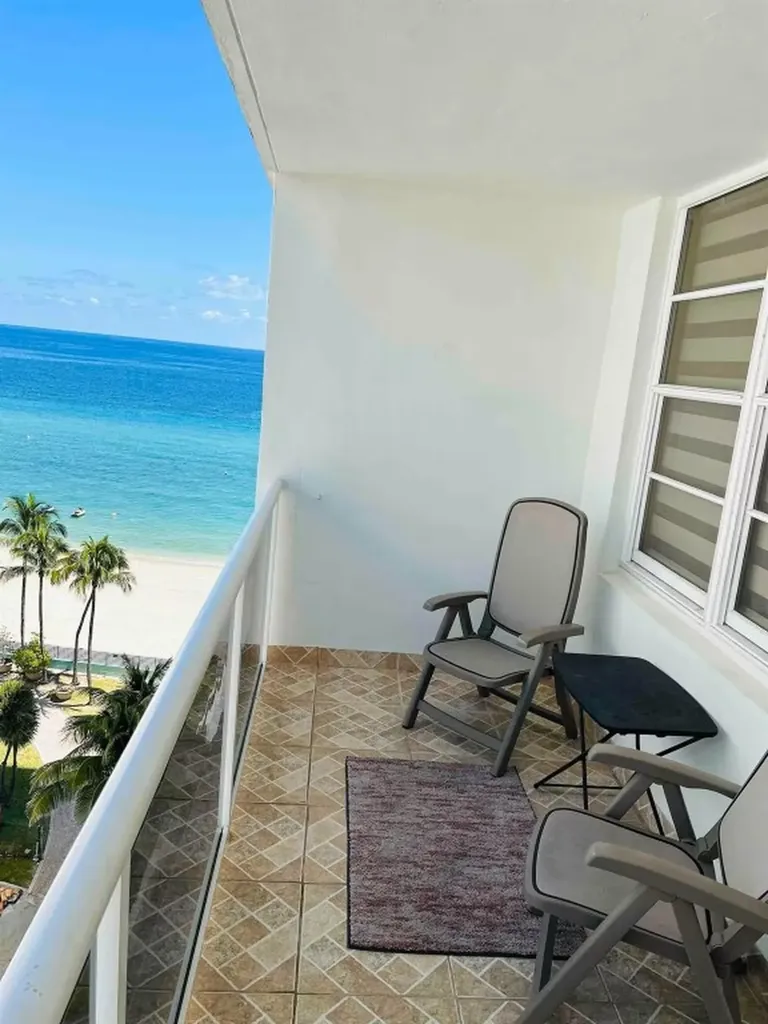3725 S Ocean Drive Hollywood FL 33019