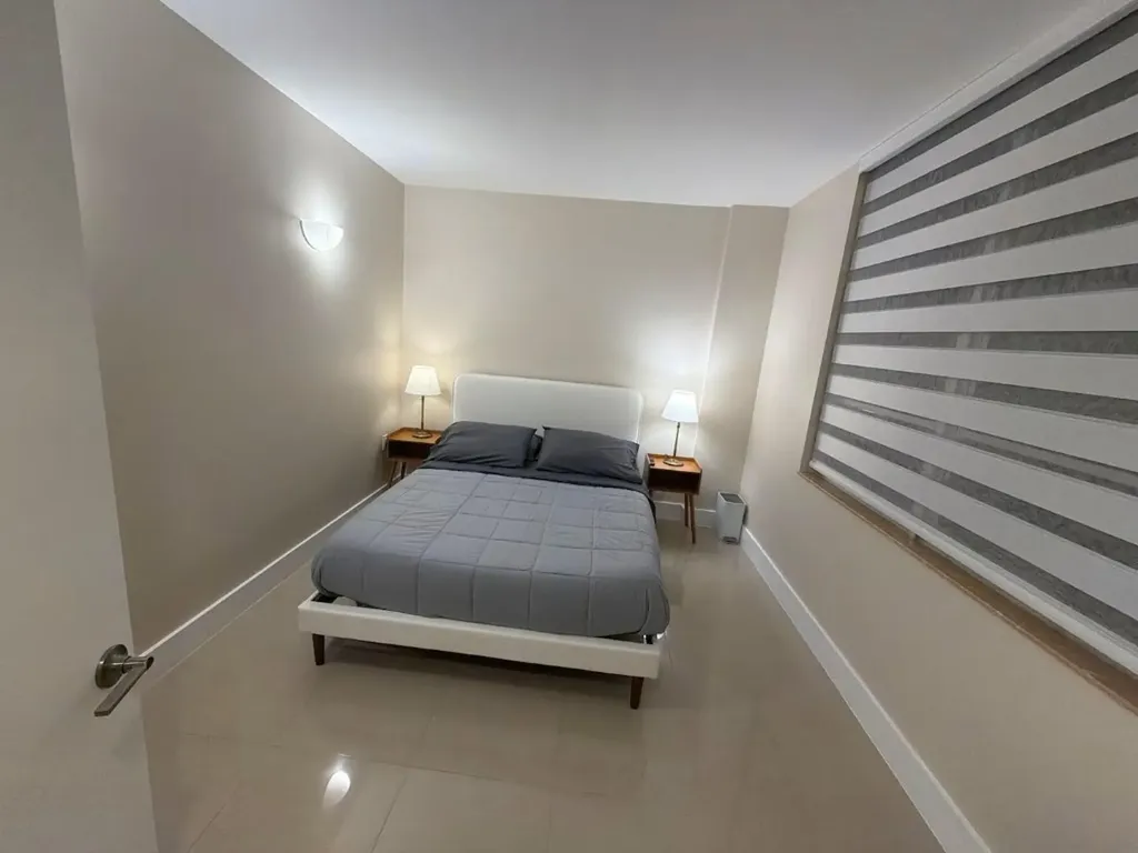 3725 S Ocean Drive Hollywood FL 33019