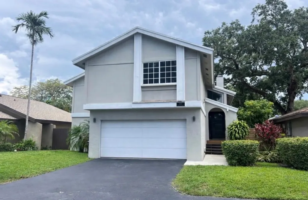 4104 N 49th Avenue Hollywood FL 33021