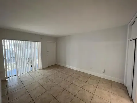 7851 Dunham Boulevard Miami FL 33138