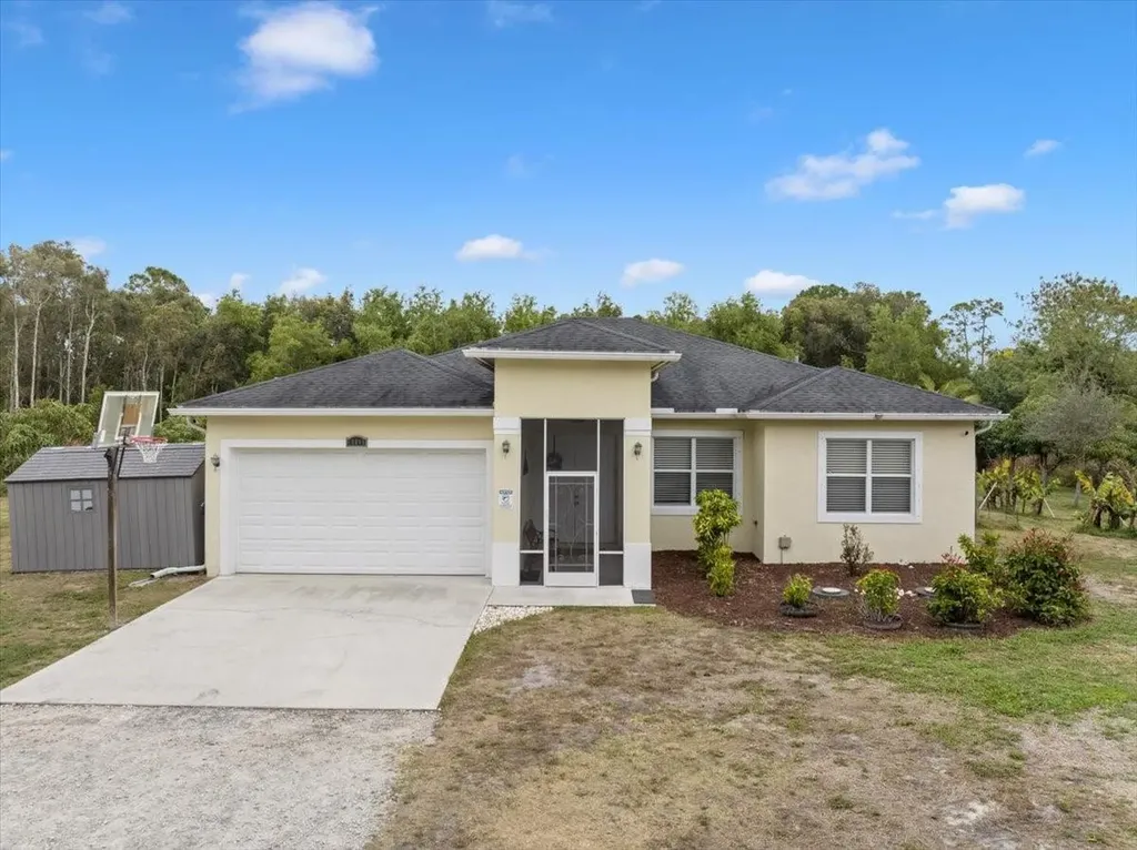15895 67th Court Loxahatchee FL 33470
