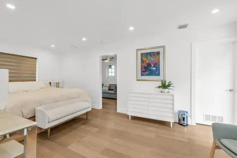 5960 N Bayshore Drive Miami FL 33137