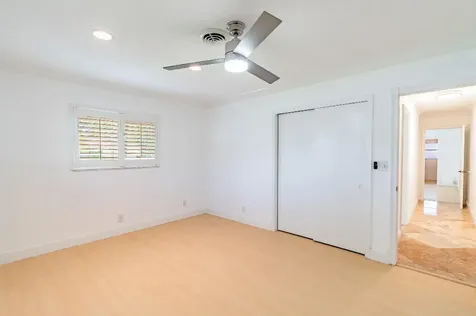 2650 NE 52nd Street Lighthouse Point FL 33064