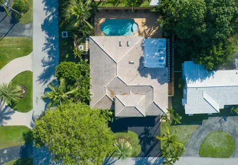 2650 NE 52nd Street Lighthouse Point FL 33064