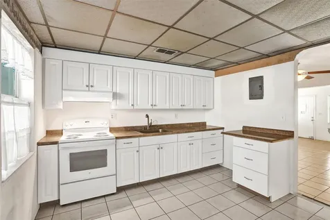632 SW 8th Street Hallandale Beach FL 33009