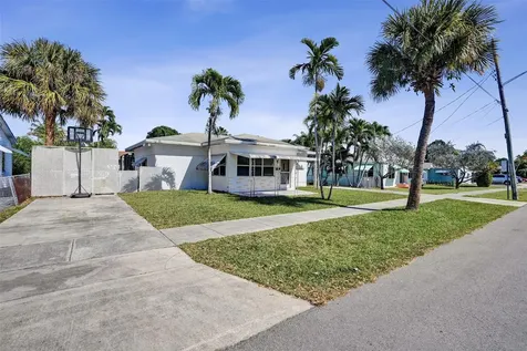 632 SW 8th Street Hallandale Beach FL 33009