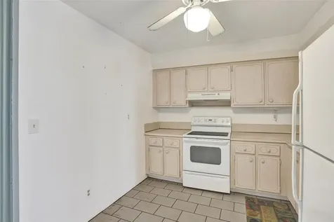 632 SW 8th Street Hallandale Beach FL 33009