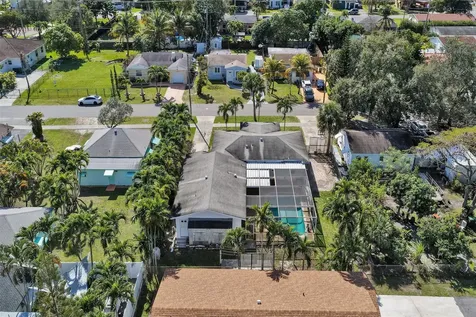 632 SW 8th Street Hallandale Beach FL 33009