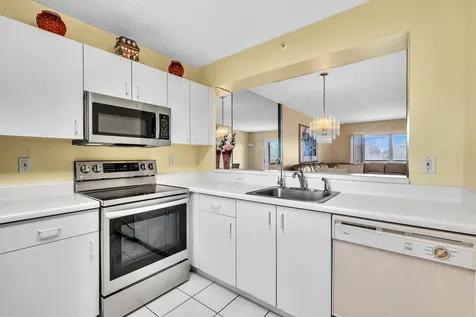 9560 Weldon Circle Tamarac FL 33321