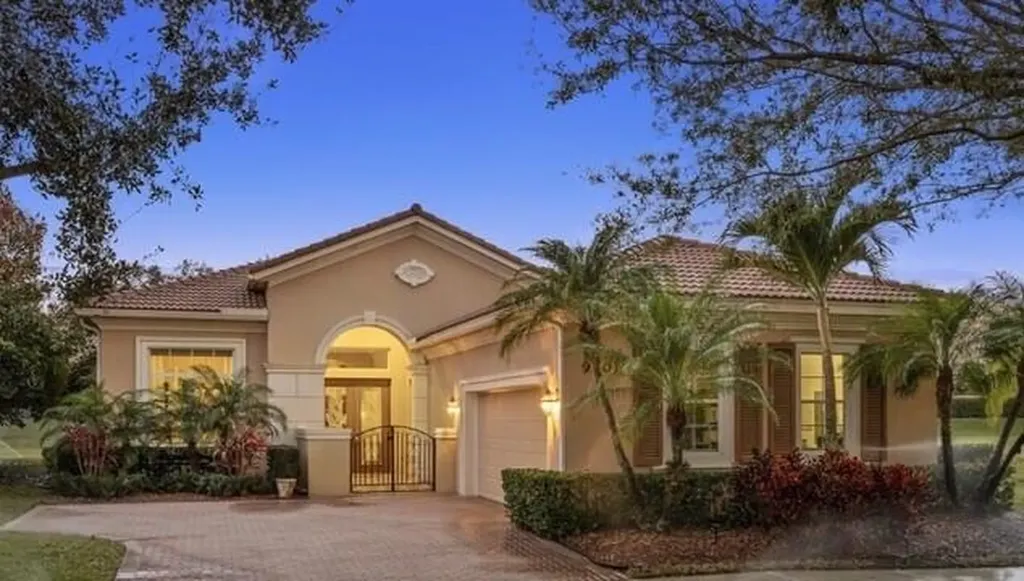 9301 SW Nuova Way Port St Lucie FL 34986