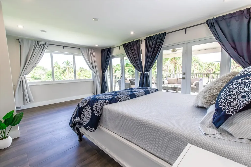2275 SW 44th Street Fort Lauderdale FL 33312
