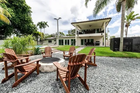 2275 SW 44th Street Fort Lauderdale FL 33312