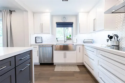 2275 SW 44th Street Fort Lauderdale FL 33312