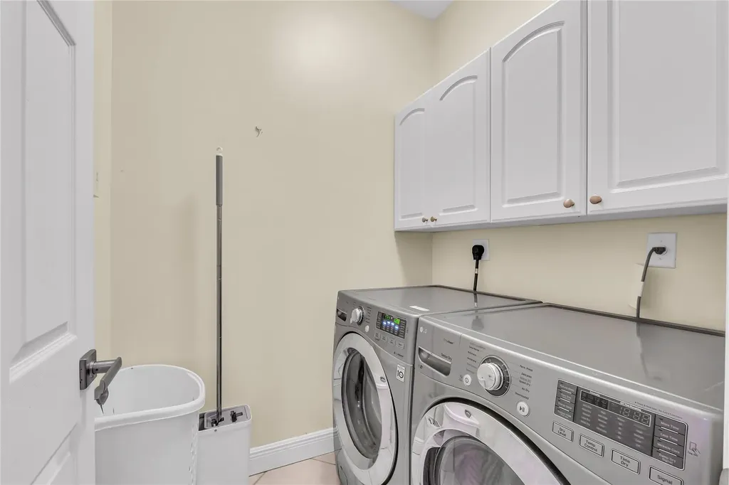 5873 NW 120th Terrace Coral Springs FL 33076
