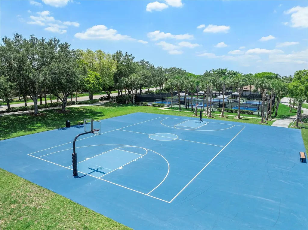 5873 NW 120th Terrace Coral Springs FL 33076