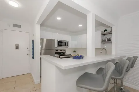 3140 S Ocean Drive Hallandale Beach FL 33009