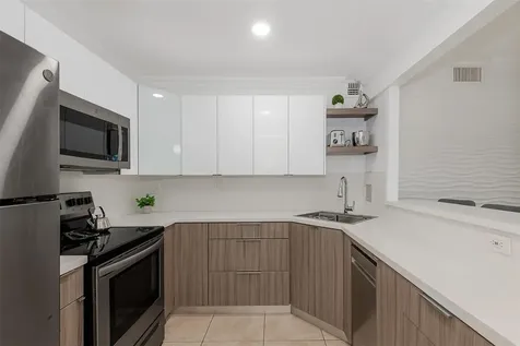 3140 S Ocean Drive Hallandale Beach FL 33009