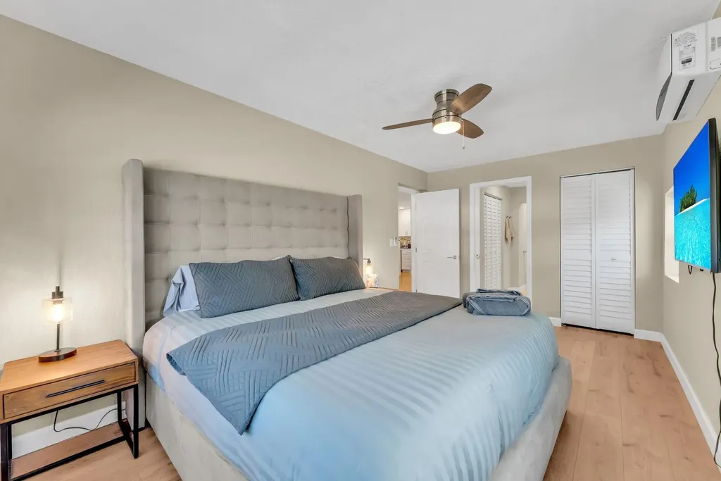 190 NE 21st Street Boca Raton FL 33431
