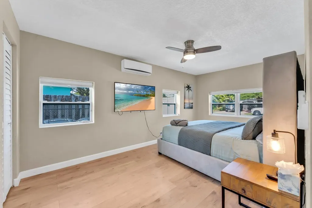 190 NE 21st Street Boca Raton FL 33431