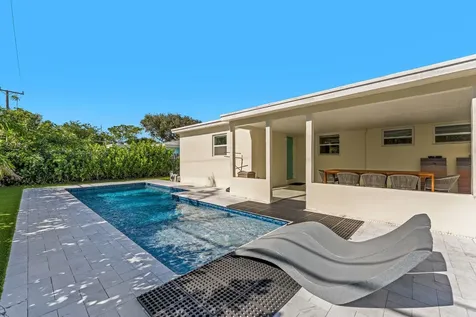 190 NE 21st Street Boca Raton FL 33431