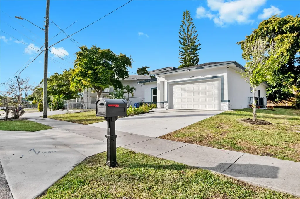 2407 NW 8 Street Fort Lauderdale FL 33311