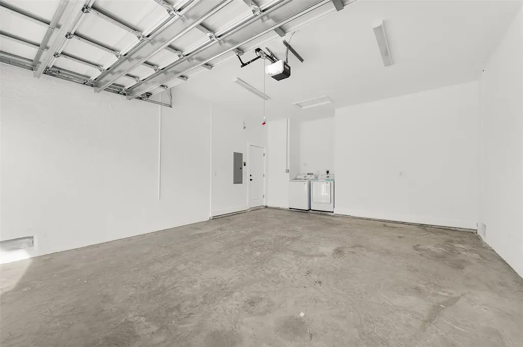 2407 NW 8 Street Fort Lauderdale FL 33311