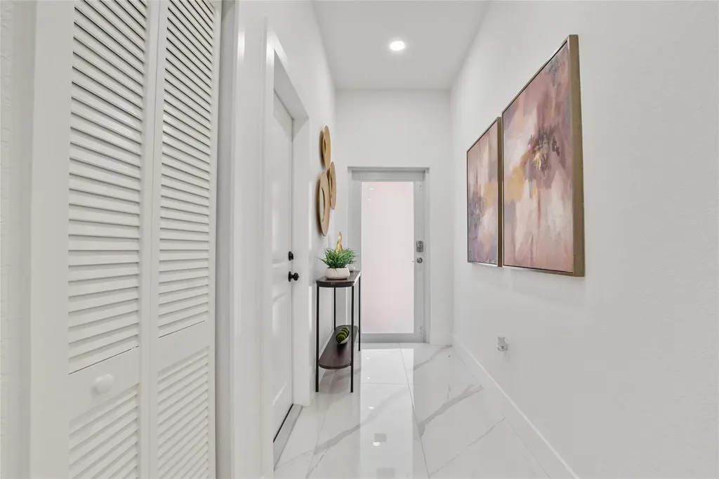 2407 NW 8 Street Fort Lauderdale FL 33311