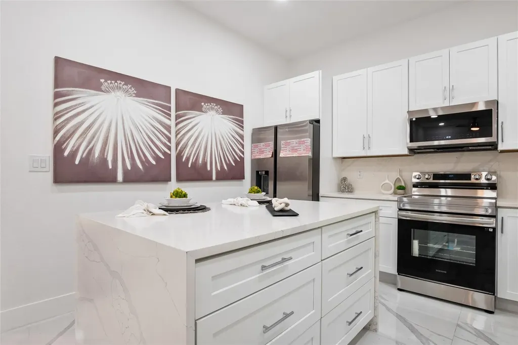 2407 NW 8 Street Fort Lauderdale FL 33311
