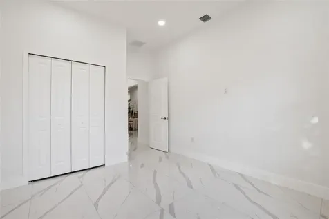 2407 NW 8 Street Fort Lauderdale FL 33311