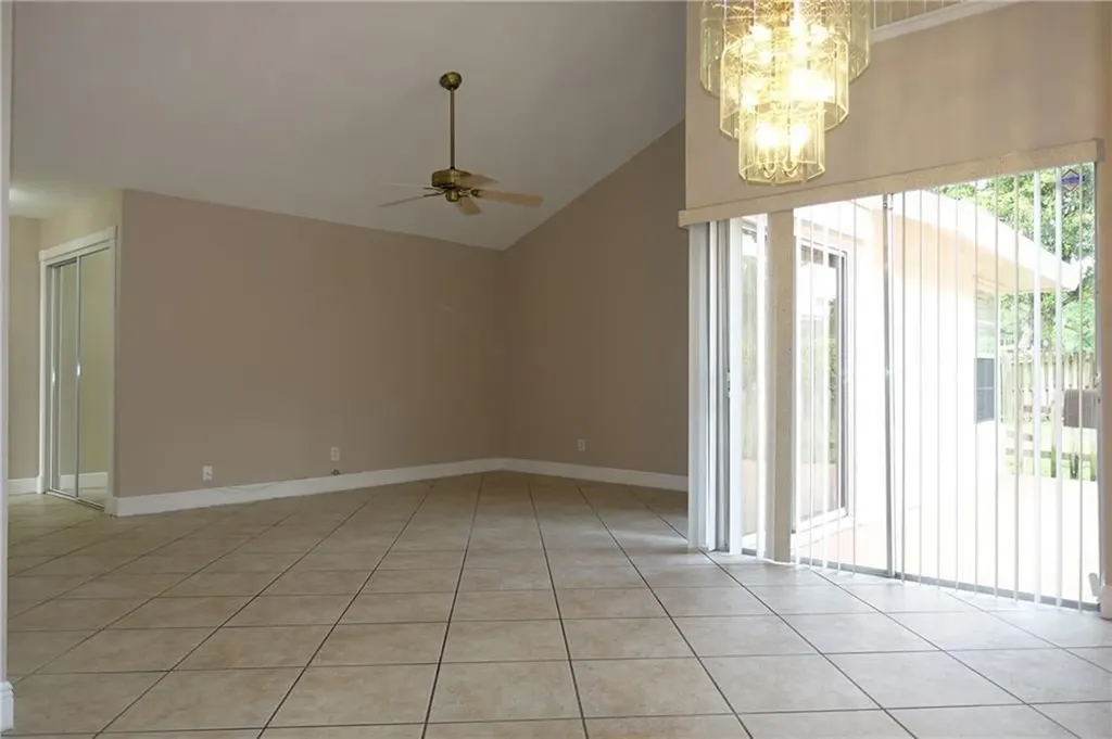 3524 NW 73rd Way Coral Springs FL 33065